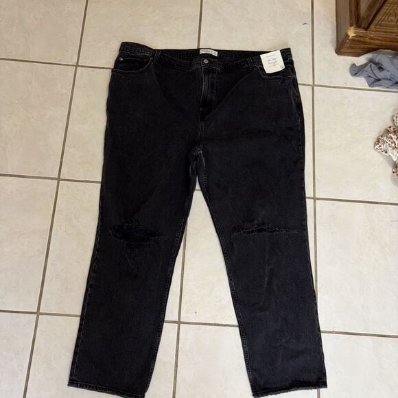 695. NWT Abercrombie & Fitch 90s Straight High Rise Jeans Size 37/24 - Picture 1 of 6